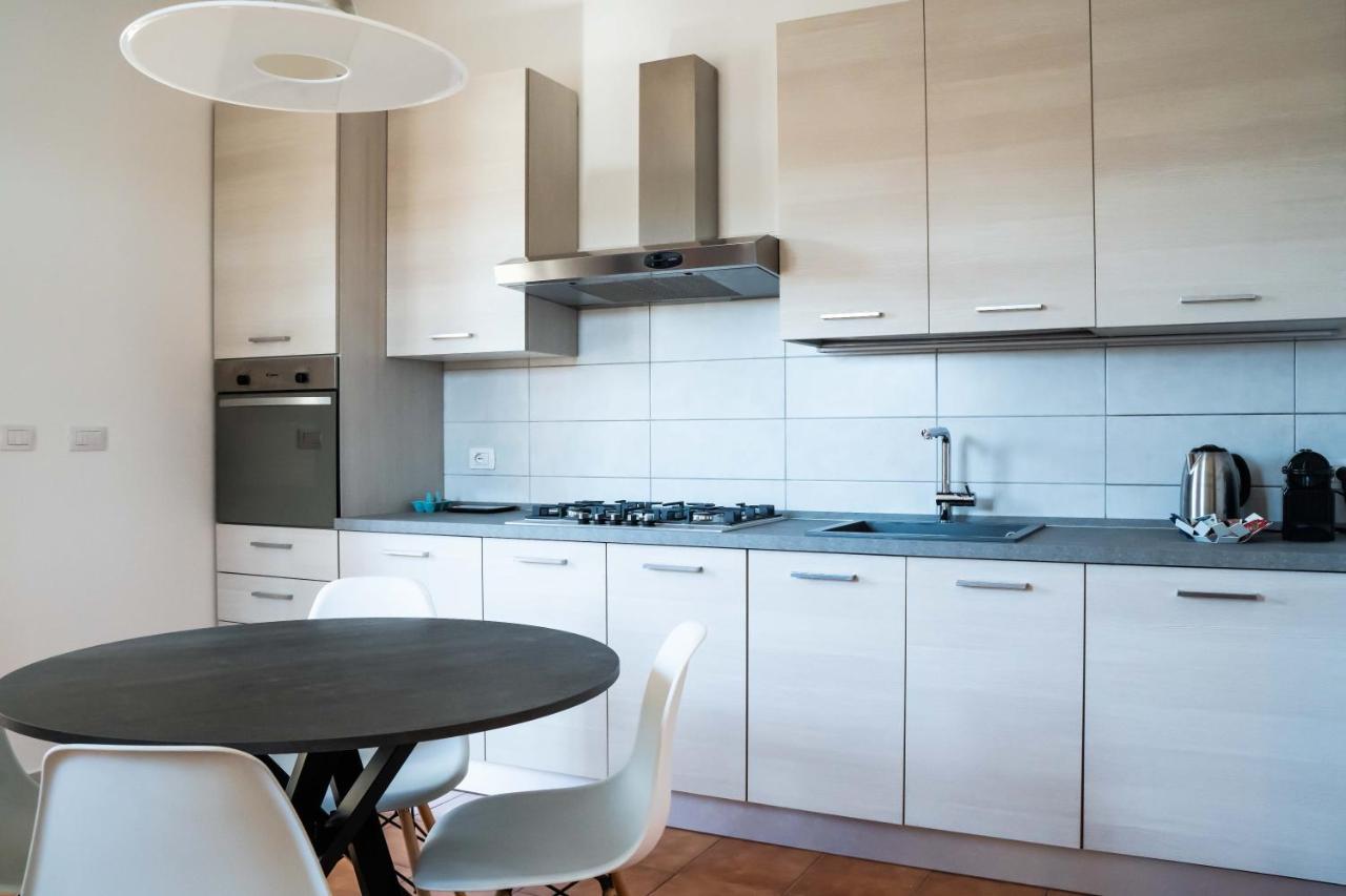 Вилла Acquamarina Luxury House Ачи Костелло Экстерьер фото
