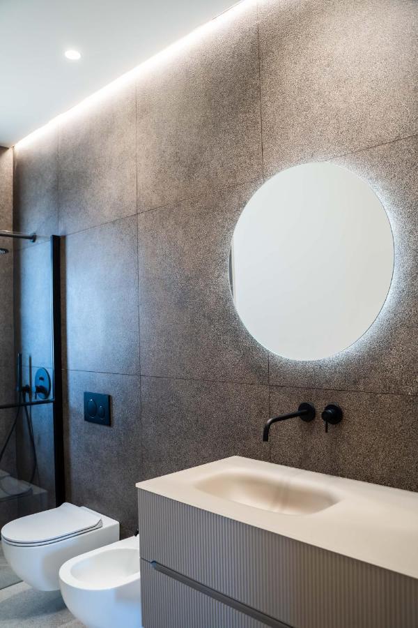 Вилла Acquamarina Luxury House Ачи Костелло Экстерьер фото